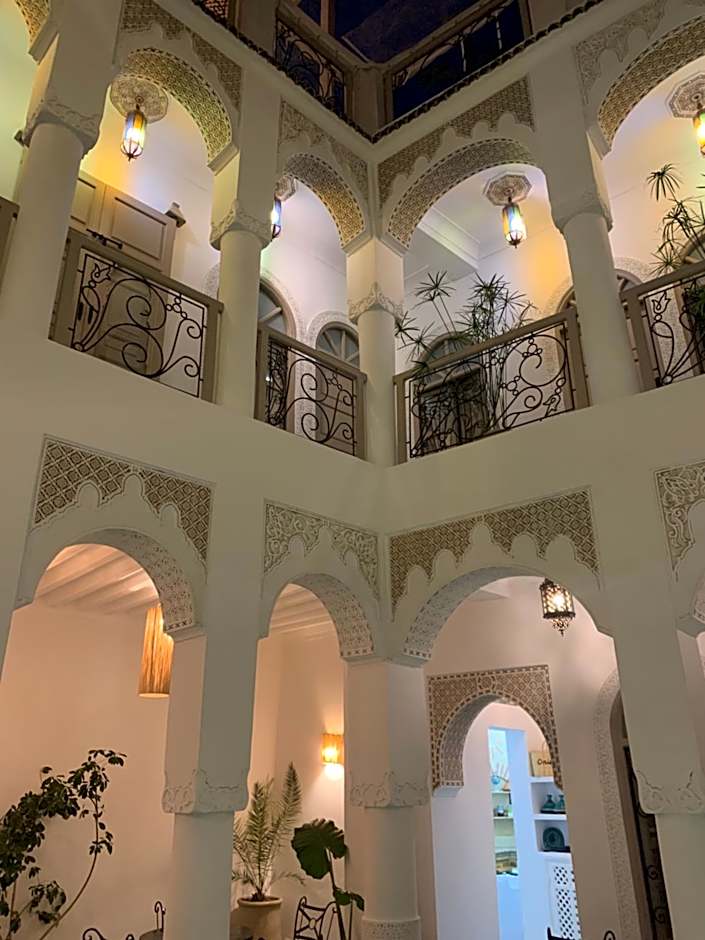 Riad Dollar Des Sables & Spa
