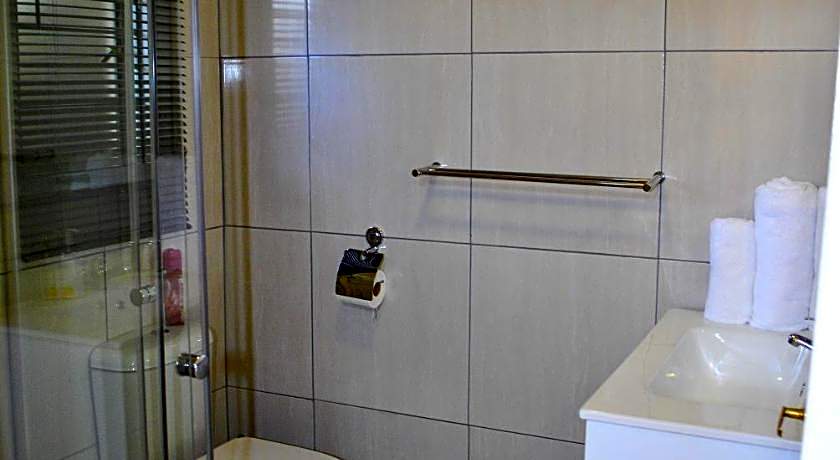 Lapologa Bed & Breakfast