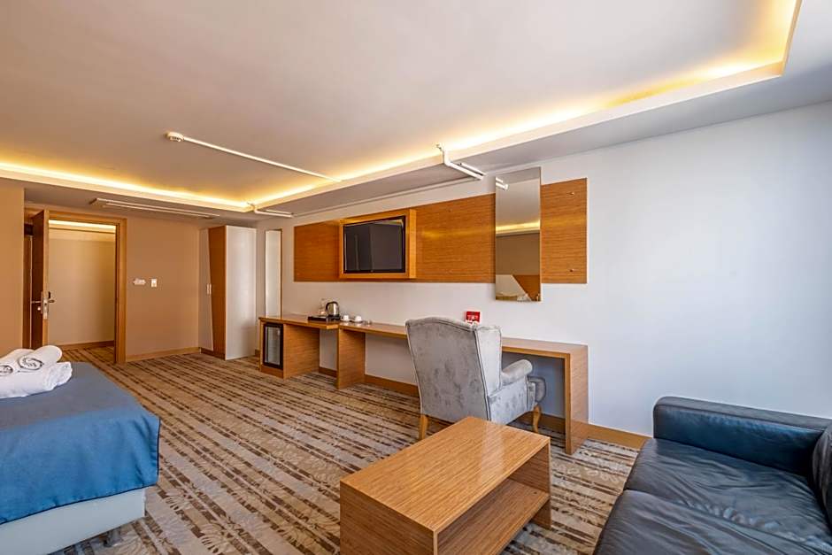 Bulvar Hotel