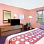Super 8 By Wyndham Sturgeon Bay