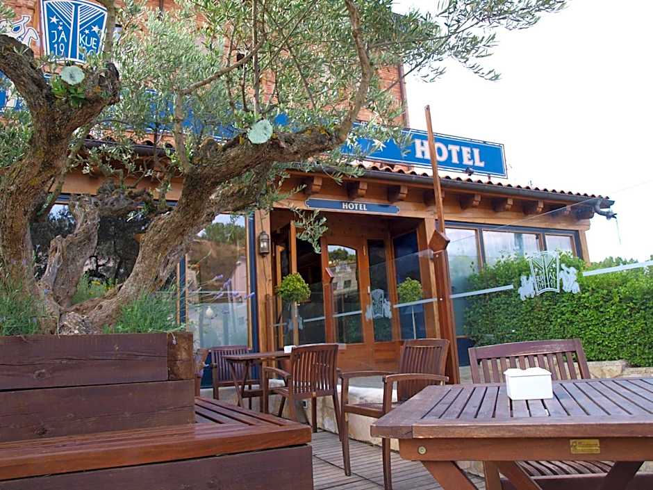Hotel Jakue