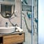 Salus Smart & Chic Hotel