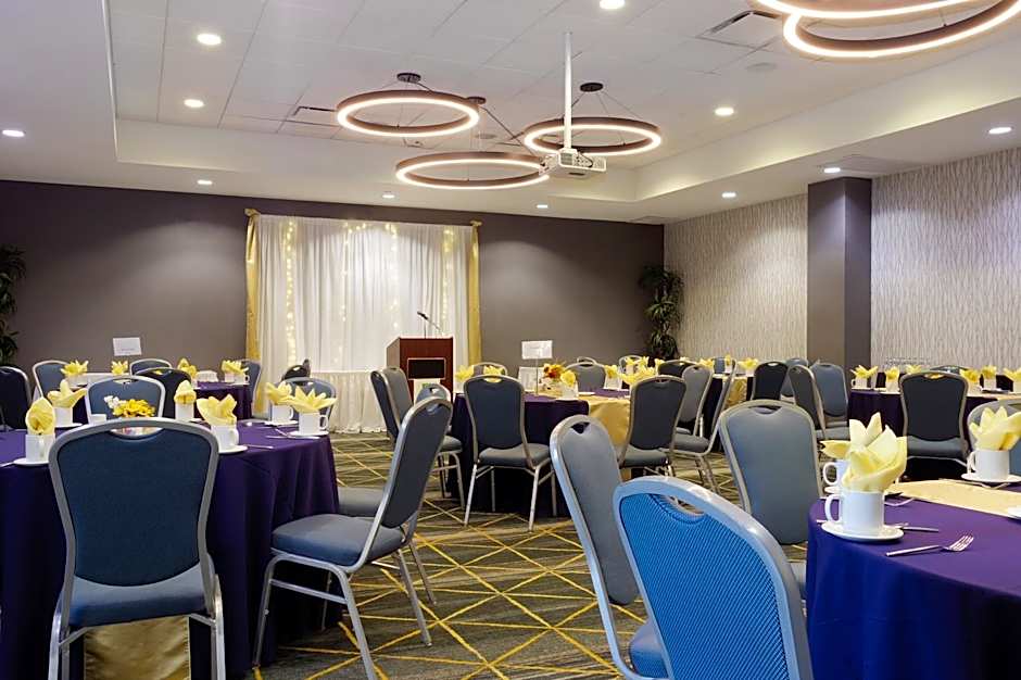 Holiday Inn Phoenix Airport By IHG