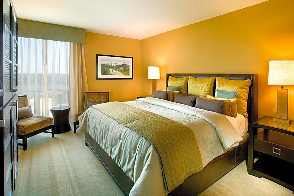 Heldrich Hotel And Spa