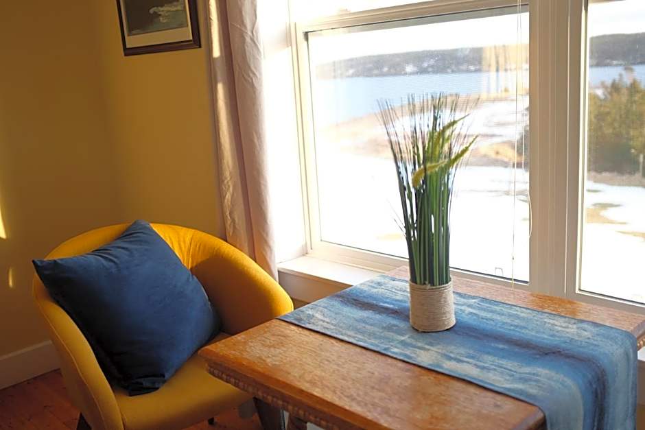 The Bread and Cheese Country Inn