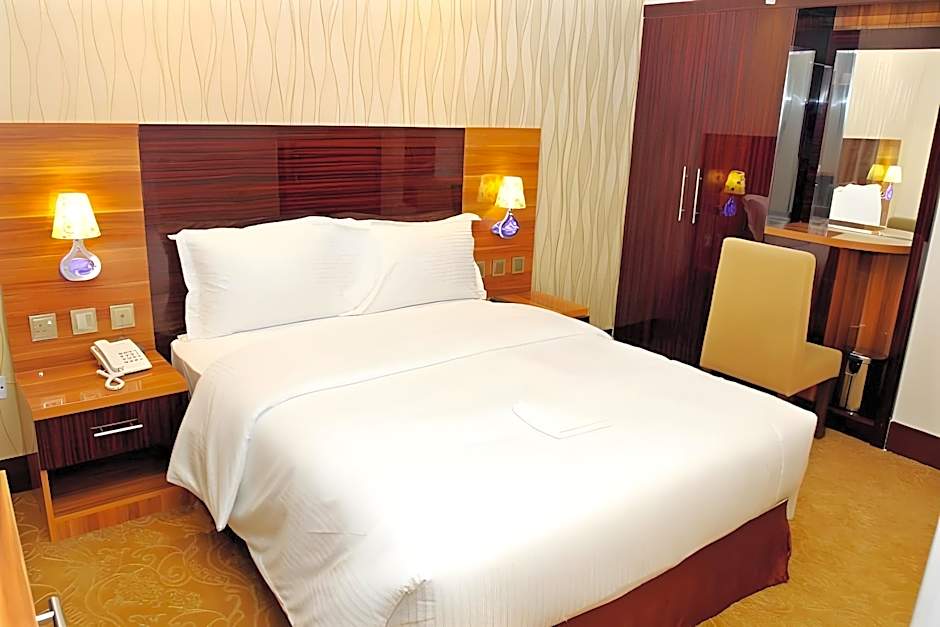Fal Hotel – Dubai, NY