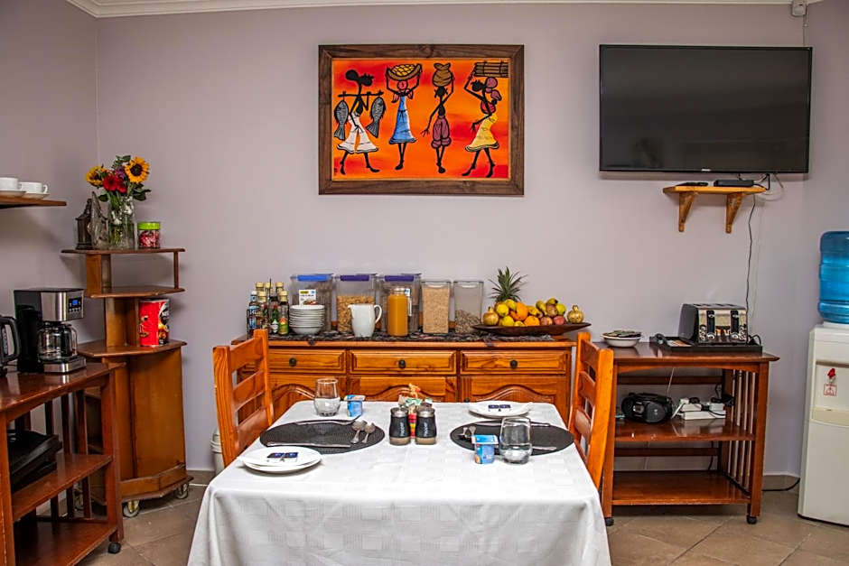 Woodpecker's Inn Guest House