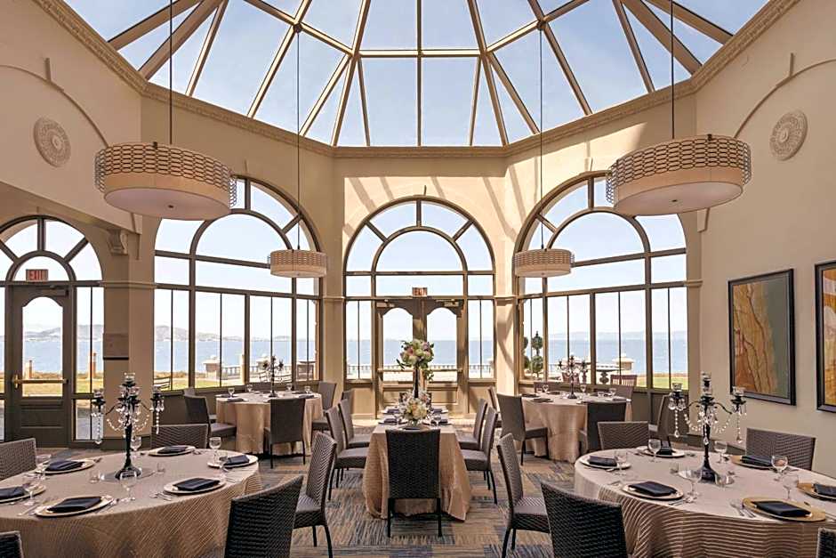 Embassy Suites by Hilton San Francisco Airport Waterfront