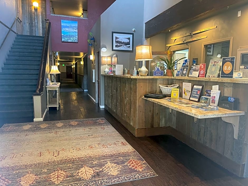 Postmarc Hotel and Spa Suites
