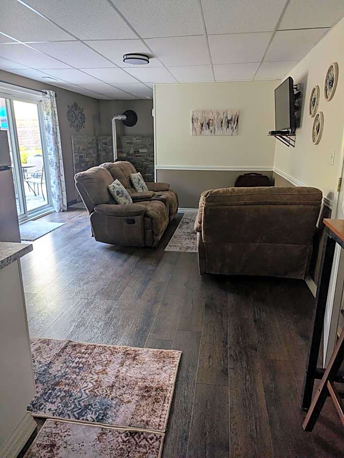 Suite in the Bush-Private Apartment