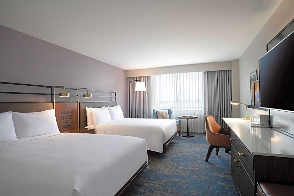 Renaissance by Marriott Dallas Addison Hotel