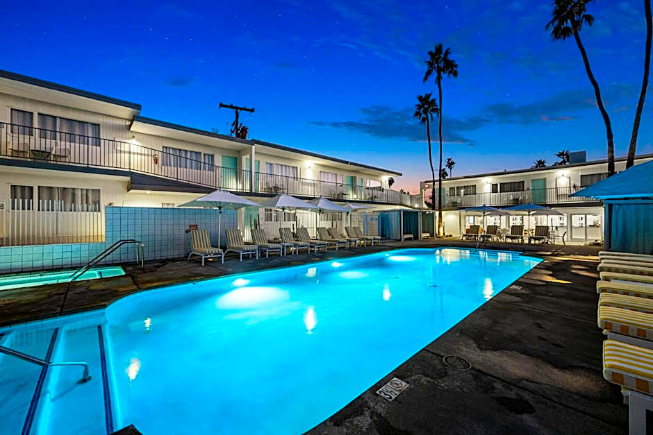 Skylark Hotel