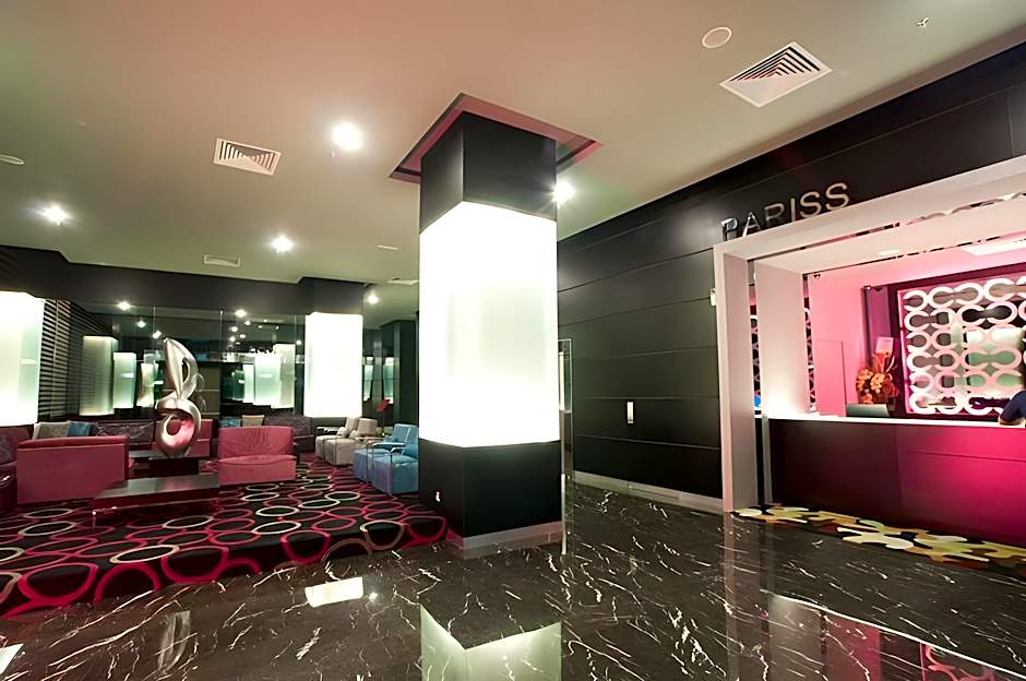Pariss Hotel