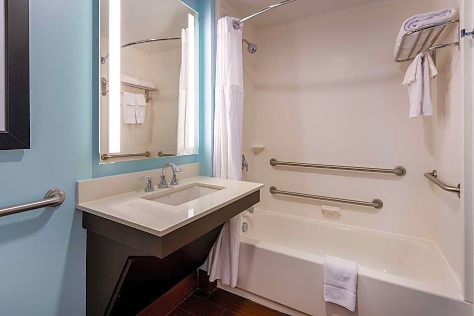 Hilton Garden Inn Roanoke
