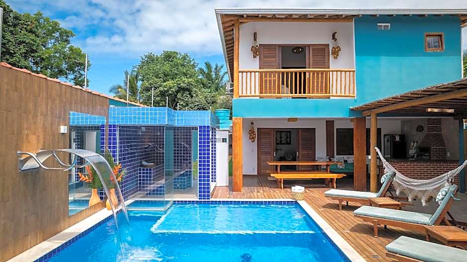 Casa Espaçosa com Piscina e Sauna Privativa! 6 Suítes!