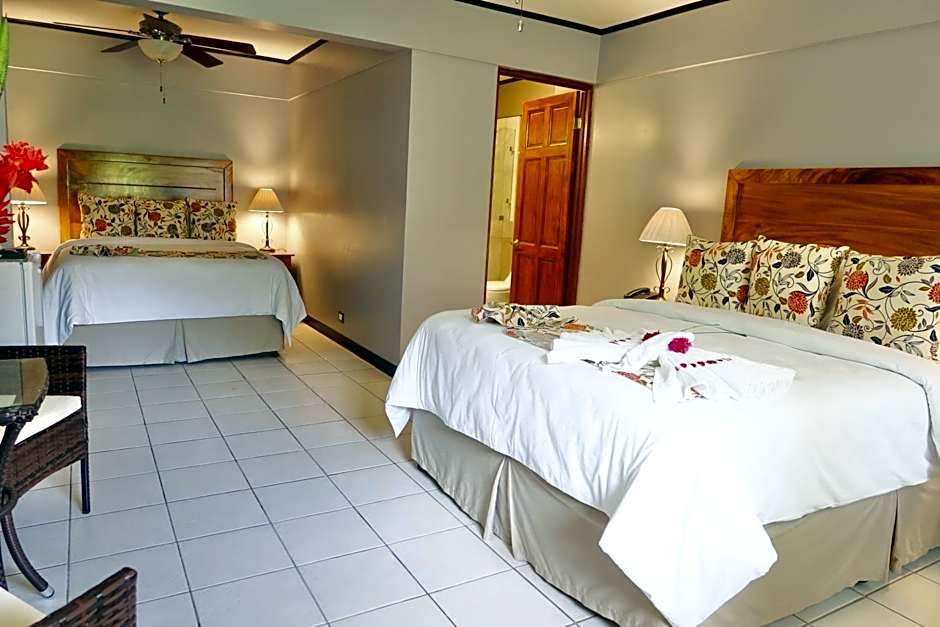 Hotel Playa Espadilla