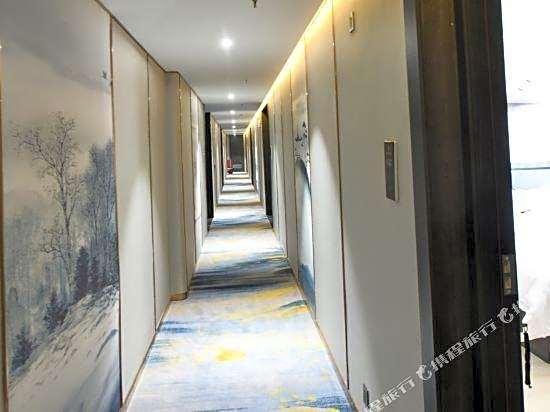 New Beijing Hotel (Guangzhou Sun Yat Sen Memorial Hospital Yide Road Subway Station)