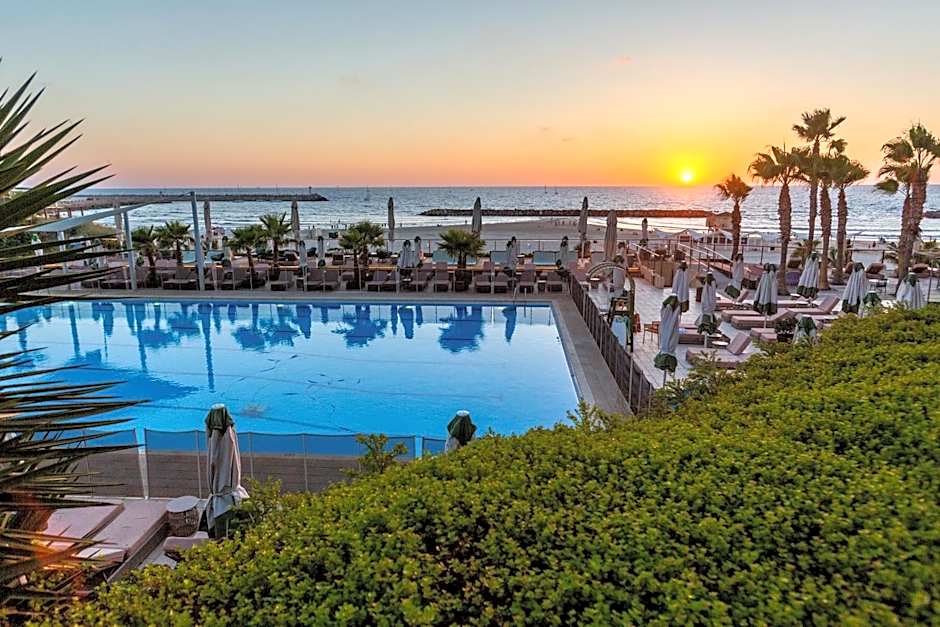 Dan Accadia Herzliya Hotel