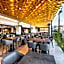 Napa Plaza Hotel (Adults Only)