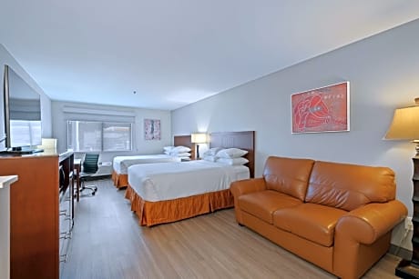 Queen Room with Two Queen Beds and Roll-In Shower - Disability Access/Non-Smoking