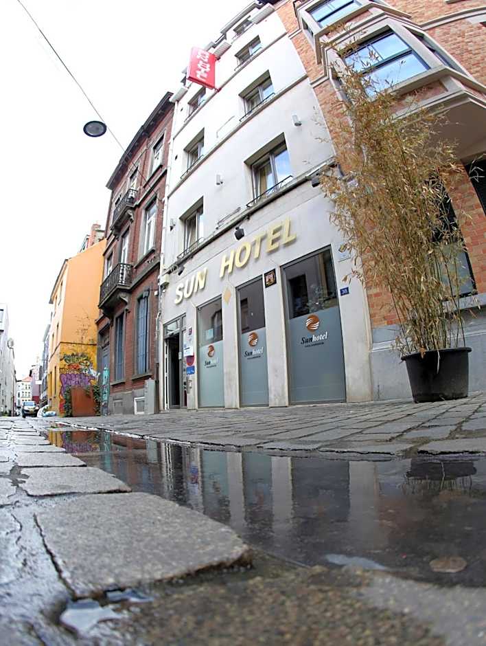 Sun Hotel