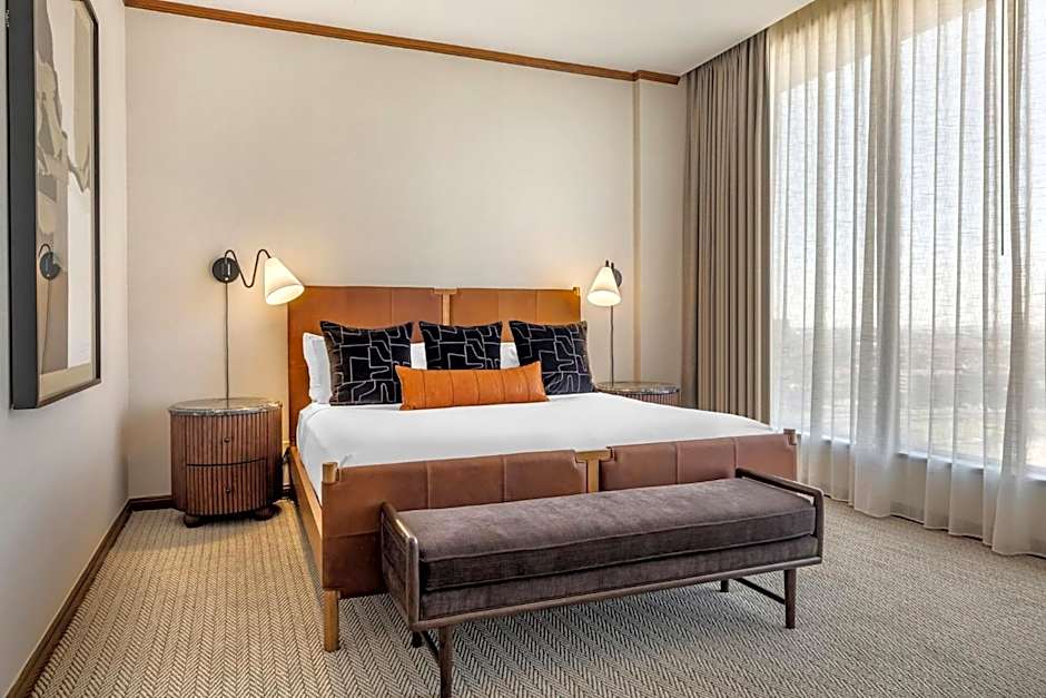 Omni Las Colinas Hotel