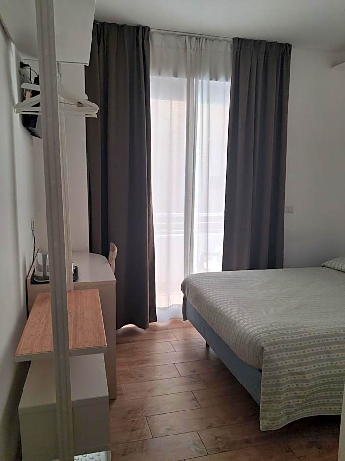 Hotel Flora