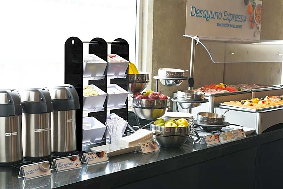 Holiday Inn Express Toluca Galerias Metepec By IHG