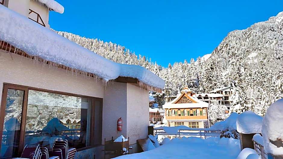 Hotel Snowcrests Manor