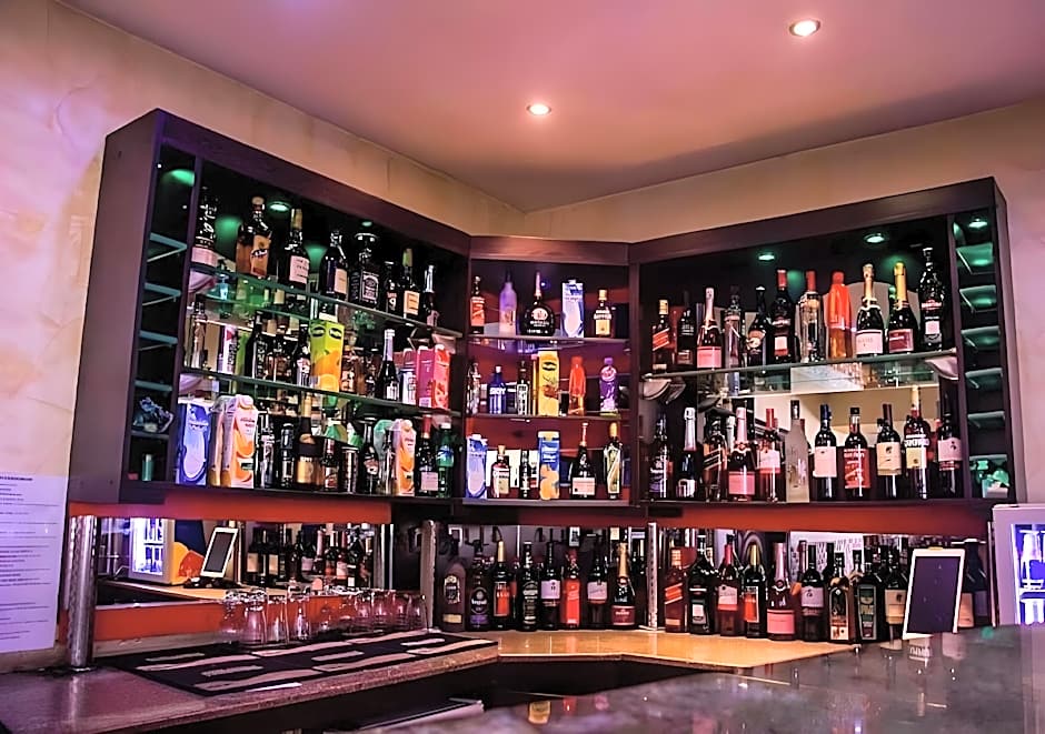 Excel Oriental Hotel & Suites