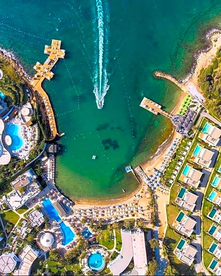 The Norm Collection Door'a Bodrum