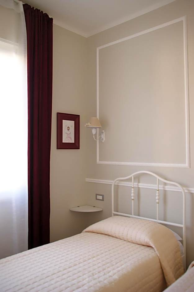 LA DAMA ROOM&BREAKFAST