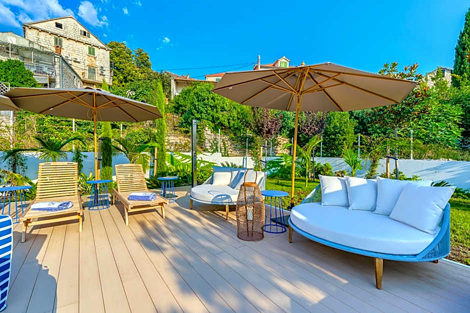 Hotel Brattia, Adults Only