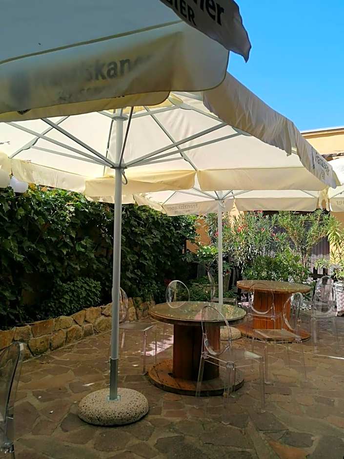 HOTEL FIORE & Fiocchi