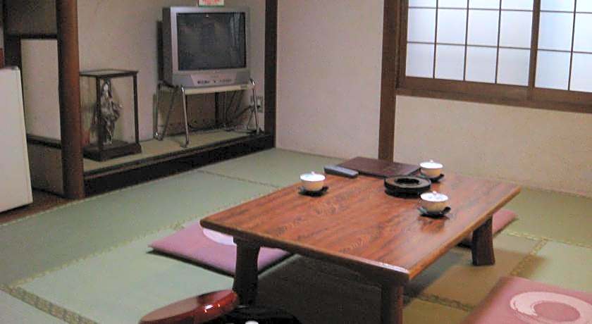 Ryokan Nihonkan Hotel