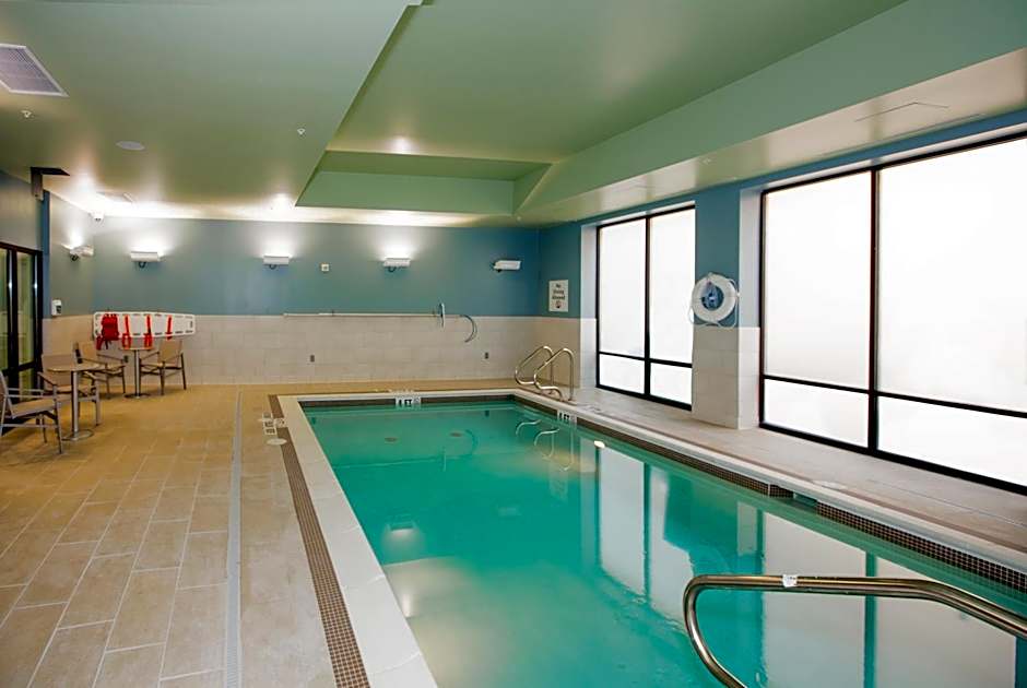 Holiday Inn Express & Suites Pittsburgh North Shore By IHG