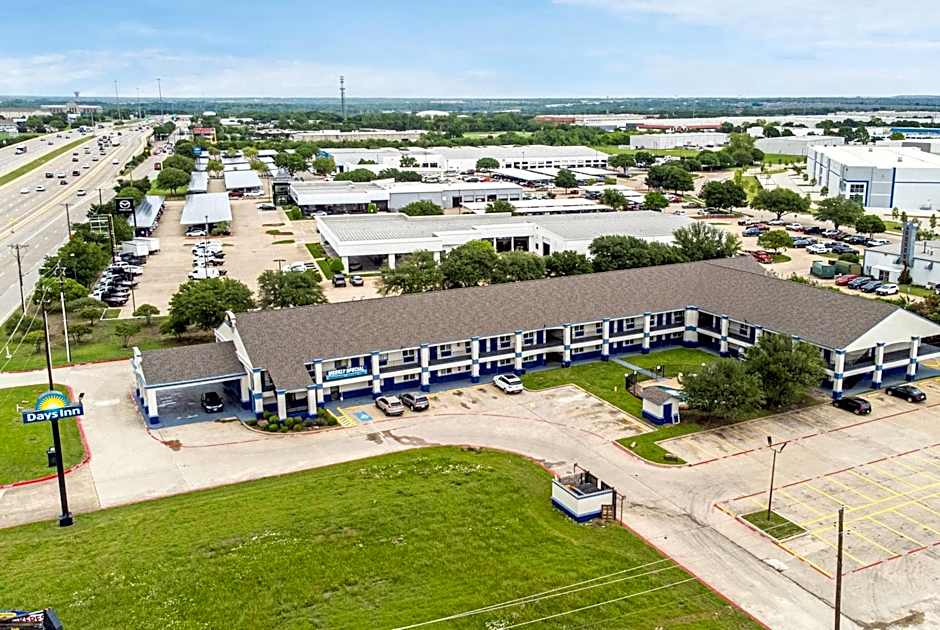 Days Inn by Wyndham McKinney