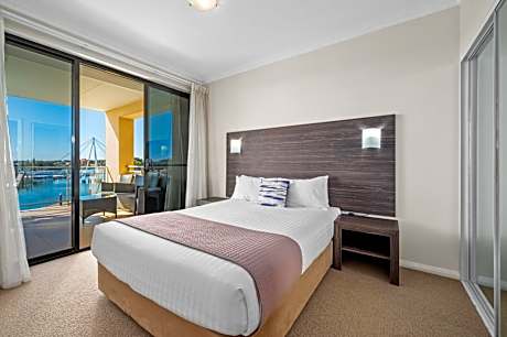 Superior Two-Bedroom Apartment with Marina View