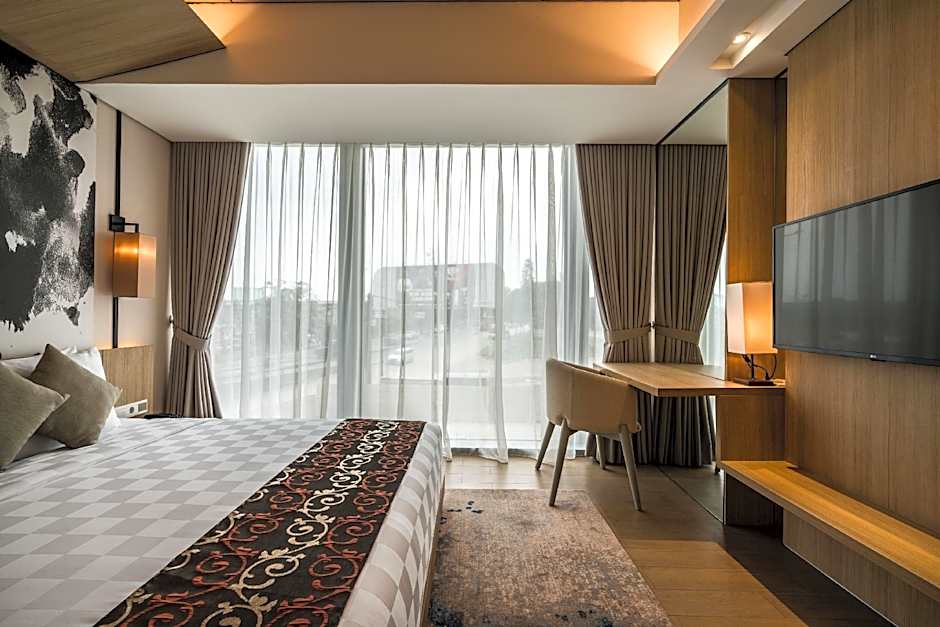 Louis Kienne Hotel Cikarang