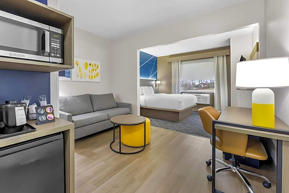 Comfort Suites London South