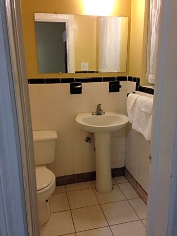 Standard Single Room - Smoking