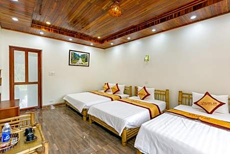 Triple Room with Mountain View