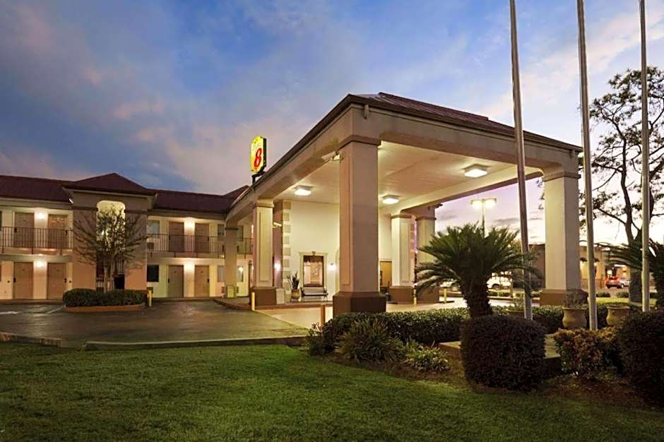 Super 8 By Wyndham Baton Rouge/I-12