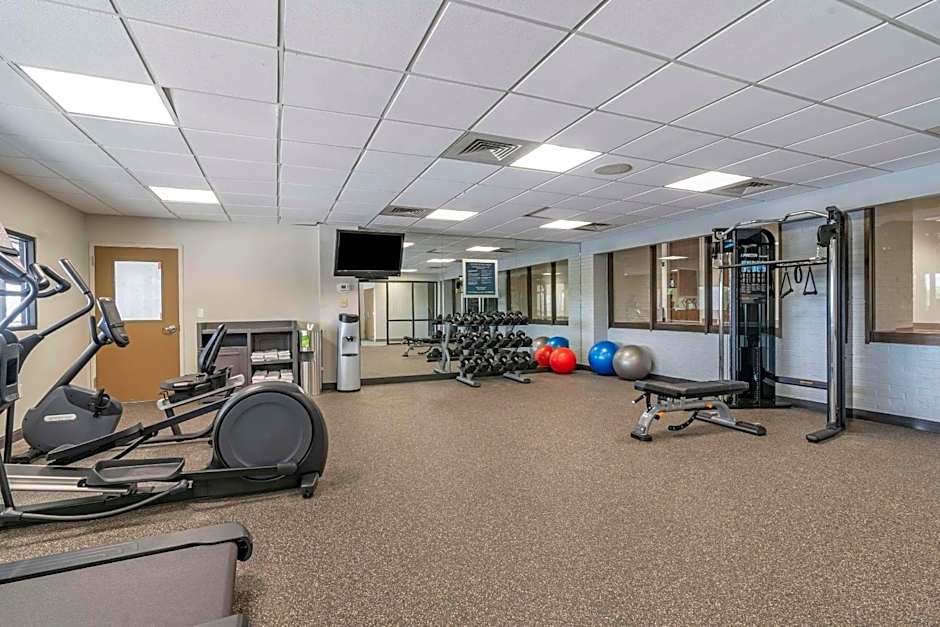 MainStay Suites Lexington I-75