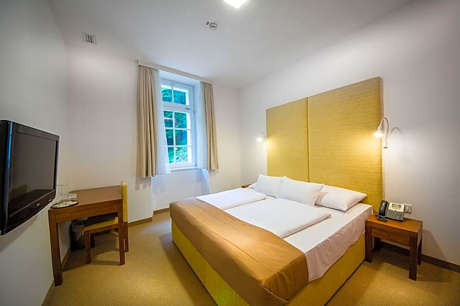 Rimske Terme Resort - Hotel Zdraviliški dvor