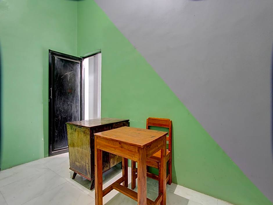 SPOT ON 92828 Galih Kost 1 Syariah