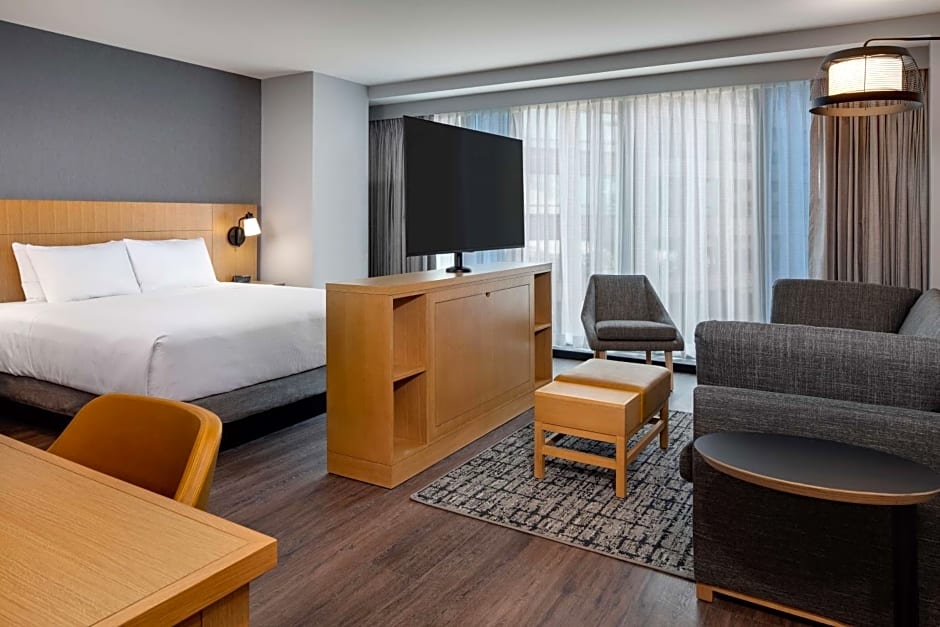 Hyatt Place Boston/Seaport District