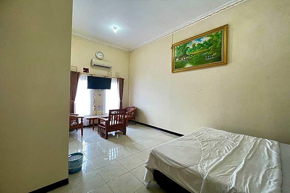 RedDoorz @ Pataruman Garut