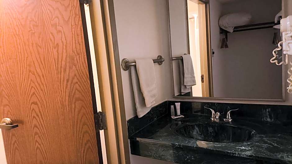 Royal Inn Rockville IN by Hotel O