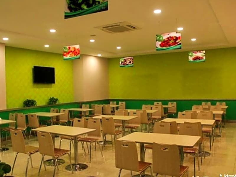 GreenTree Inn Liangyungang Donghai New Bus Station Express Hotel